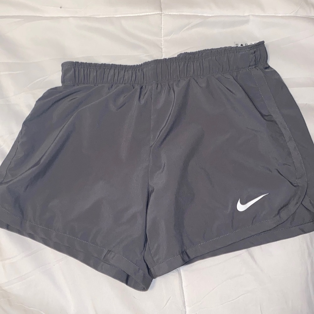 Nike running/tennis women's shorts size small